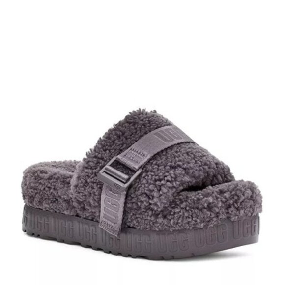 UGG WOMEN FLUFFITA SLIPPER SIZE US6 EU37 - Picture 1 of 10